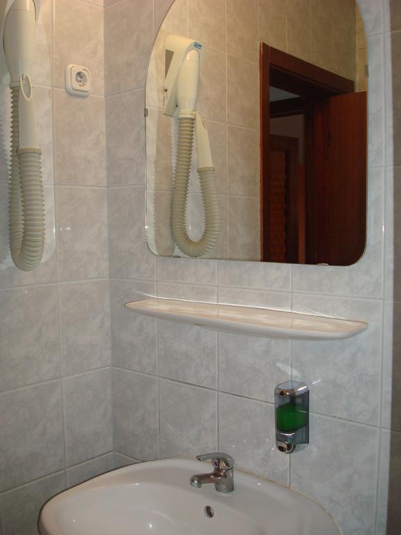 Hotel Termal Tiszaújváros エクステリア 写真